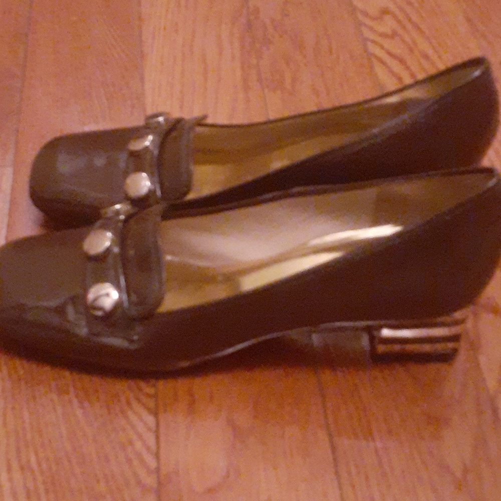 CLOSET clearance